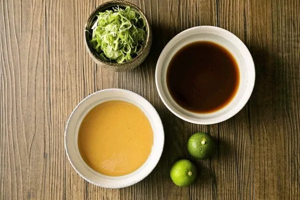 胡麻だれとポン酢